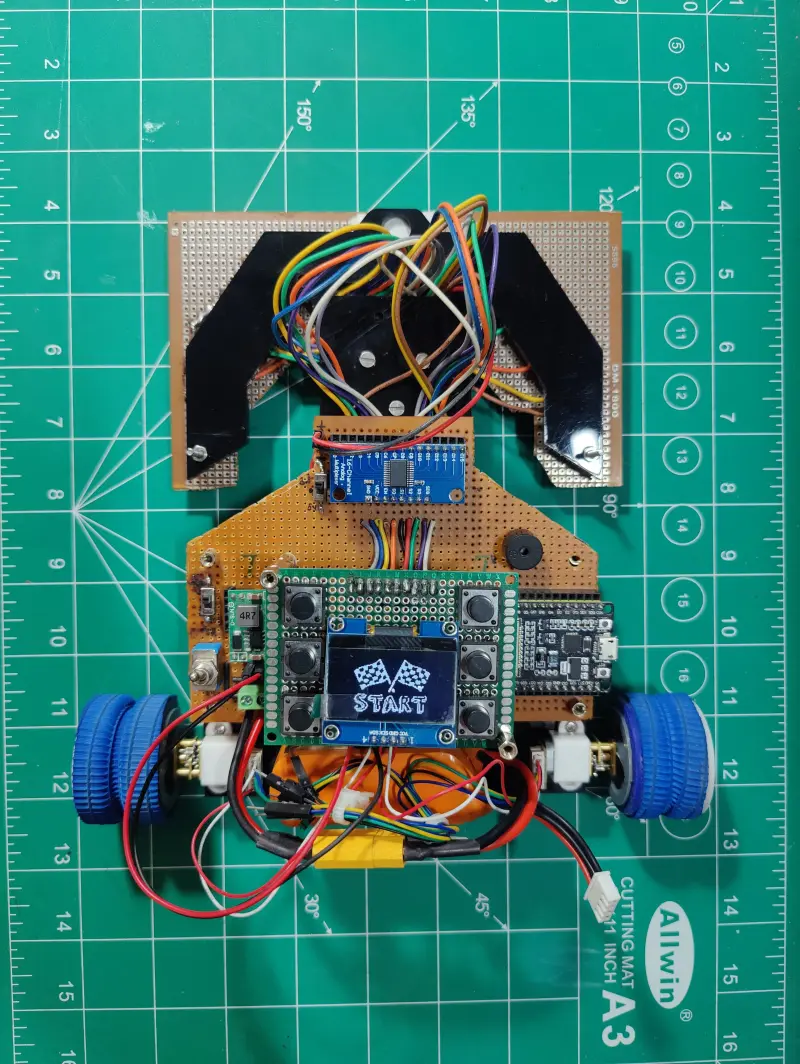 16 IR Array PID Line Follower Robot using ESP32