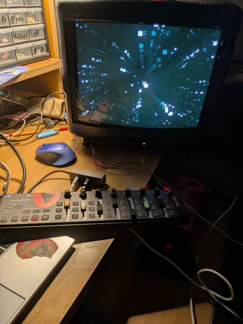 Retro Video Synthesizer: ESP32 & Pure Data