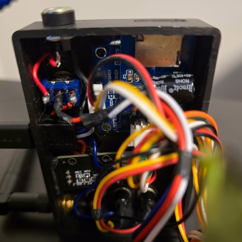 Internal hardware components and wiring